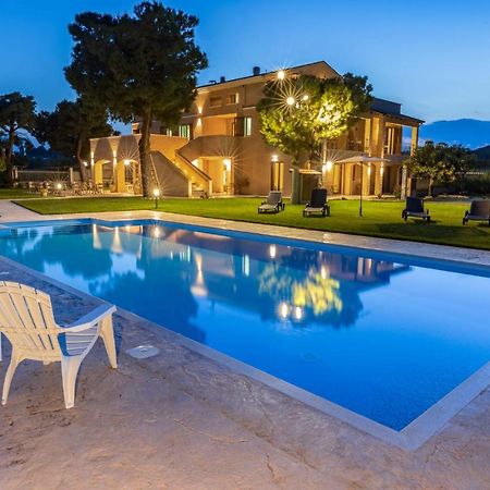 Casale Ferrantino Guest House Giulianova Bagian luar foto
