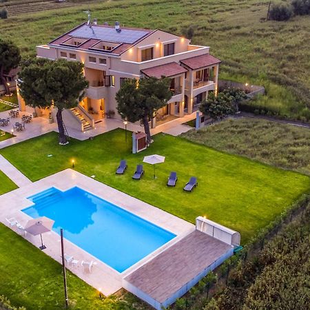 Casale Ferrantino Guest House Giulianova Bagian luar foto